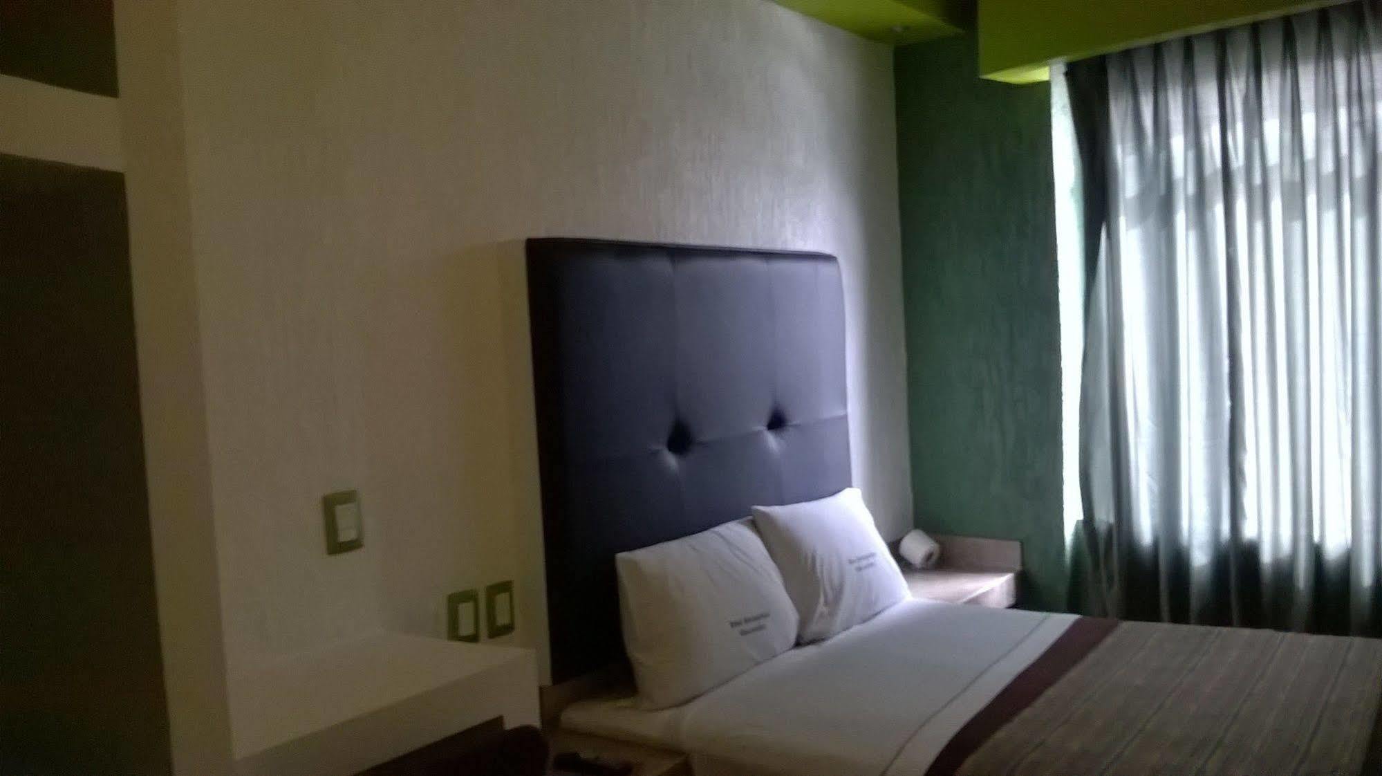 Hotel Metropolitan Guadalajara Bagian luar foto